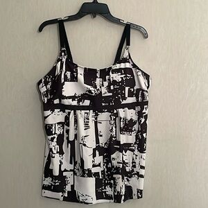 Denater, swim tank top. Size 4Xl
